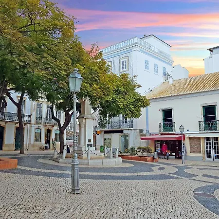 C21 - Camachinhos Downtown Appartamento *