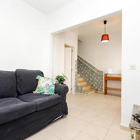 Apartment C21 - Camachinhos Downtown