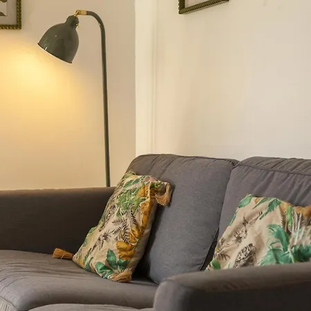 Apartment C21 - Camachinhos Downtown