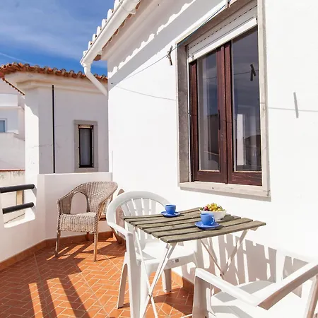 Apartment C21 - Camachinhos Downtown